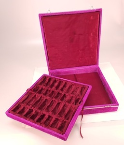 Короб для шахмат Именинник Розовый (33 на 33 см)