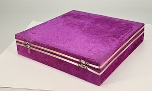 Короб для шахмат Именинник Розовый (33 на 33 см)