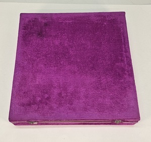 Короб для шахмат Именинник Розовый (33 на 33 см)