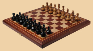 Шахматы Люкс (махагон, клетка 4,5см)