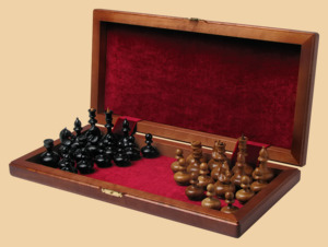 Шахматы Люкс (махагон, клетка 4,5см)