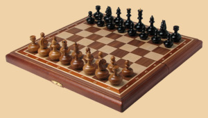 Шахматы Люкс (американский орех, клетка 4,5см)