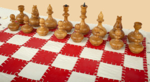 Шахматы Сакура (бело-красное поле, натуральная кожа)