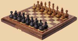 Шахматы Люкс (американский орех, клетка 4 см)