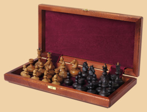 Шахматы Люкс (махагон, клетка 4 см)