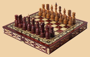 Шахматы Королевские (классические фигуры, дуб)