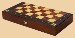 Шахматы Тура (средние)