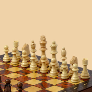 Шахматы Тура (средние)