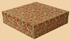 Коробка Райские сады (42 на 42 на 11 см)