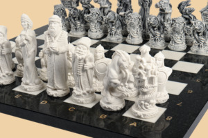 Шахматные фигуры Сказки Пушкина (мраморная крошка)