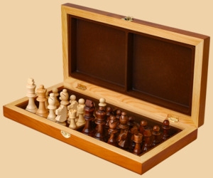 Шахматы Золотистые (средние)