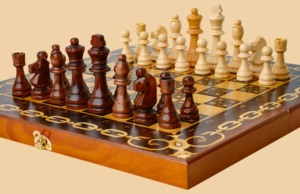 Шахматы Золотистые (средние)
