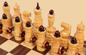 Шахматы Багратион (американский орех, клетка 5 см)