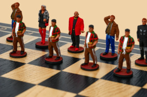 Шахматные фигуры Гаишники и нарушители (оловянные, высота пешки 45 мм)