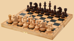 Шахматы Игрок из ясеня