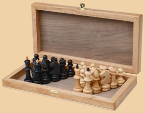 Шахматы Игрок мини из ясеня №1