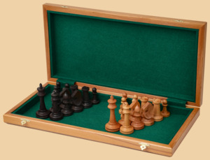 Шахматы Барселона (орех, утяжелённые, клетка 4,7 см)