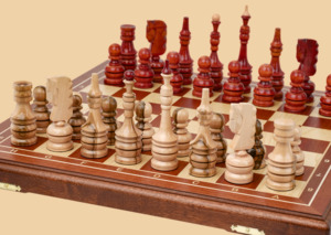 Шахматы Гамбит (доска махагон-ясень, клетка 5 см)