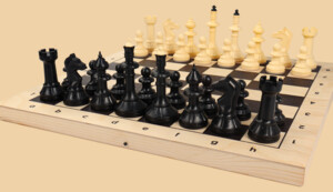 Шахматы Айвенго (тёмно-белые, чёрн клетки)