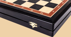 Шахматная доска складная Турнирная (морёный дуб и ясень, клетка 4 см)