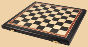 Шахматная доска складная Турнирная (морёный дуб и ясень, клетка 5 см)