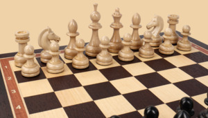 Шахматы в ларце Ренессанс (венге-ясень, фигуры с утяжелением, клетка 4,5 см)