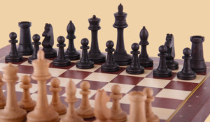 Шахматы Красное деерво (средние)