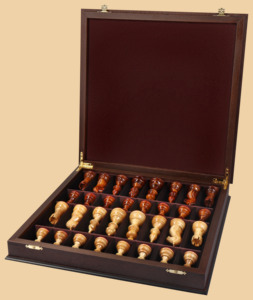 Шахматы в ларце Эпоха (венге-ясень, клетка 4,5 см)