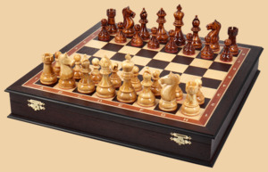 Шахматы в ларце Эпоха (венге-ясень, клетка 4,5 см)