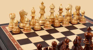 Шахматы в ларце Эпоха (венге-ясень, клетка 4,5 см)