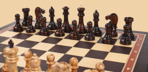 Шахматы в ларце Золотое сечение (венге-ясень, клетка 4,5 см)