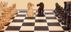 Шахматы в ларце Золотое сечение (венге-ясень, клетка 4,5 см)