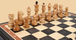 Шахматы Замок в горах №1 (морёный дуб-ясень, клетка 4 см)