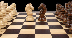 Шахматы в ларце Эверест (венге-ясень, клетка 4,5 см)