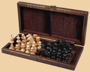 Шахматы Страдивари (венге-дуб, клетка 4 см)