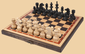 Шахматы Страдивари (венге-дуб, клетка 4 см)