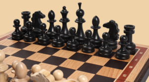 Шахматы Страдивари (венге-дуб, клетка 4 см)