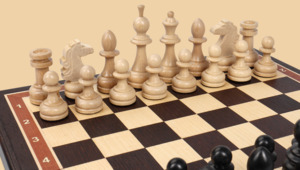 Шахматы Моцарт (венге-ясень, клетка 4 см)