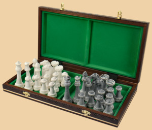 Шахматы Цитадель (средние, клетка 4 см)