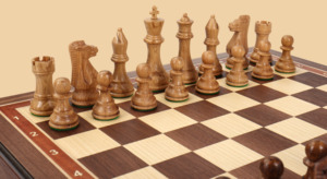 Шахматы в ларце Вильгельм Стейниц(орех-ясень, матовые фигуры, клетка 4,5 см)