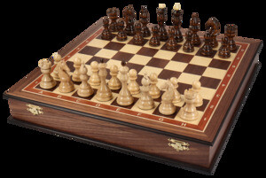 Шахматы в ларце Орда (орех-ясень, клетка 4,5 см)