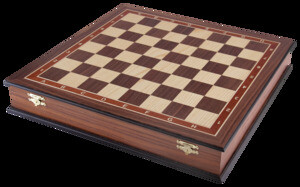 Шахматы в ларце Орда (орех-ясень, клетка 4,5 см)