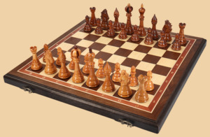 Шахматы Монополия (орех-ясень, клетка 5 см)