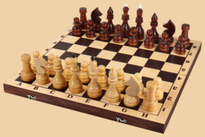 Шахматы Гроссмейстерские (чёрный цвет клеток, тонированная кромка)