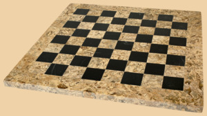 Шахматы Монарх Презент (чёрная яшма и ракушечник, 31 на 31 см)