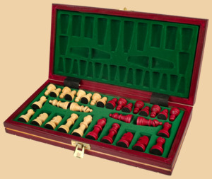 Шахматы Вояж (магнитные, красные)