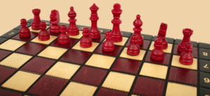 Шахматы Вояж (магнитные, красные)