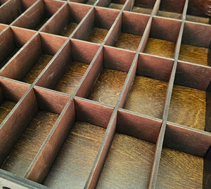 Шахматная доска нескладная Ореховая (кейс в комплекте, клетка 5 см)