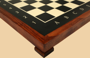 Шахматная доска нескладная Чемпион Презент, чёрно-белая (чёрно-белая печать, клетка 4,5 см)