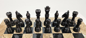 Шахматы Гром и гроза (розовая и чёрная яшма, 38 на 38 см)